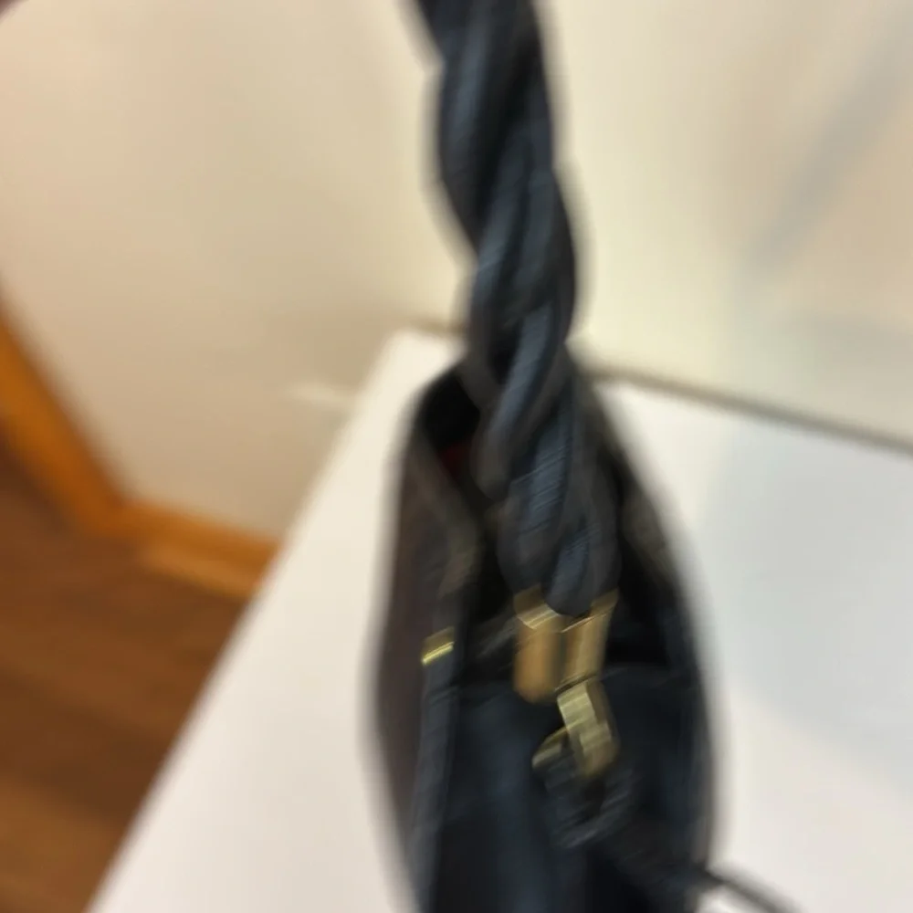Madison Studios Vegan Leather Black Purse Handbag with Twisted Handle